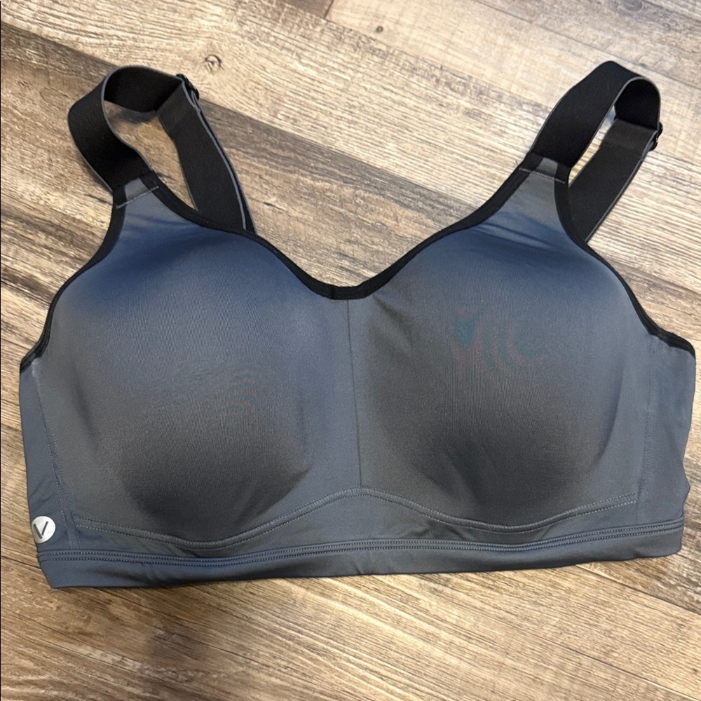 Livi Active Women's Grey Molded Cup Sports Bra 38 DDD